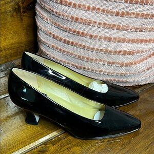 Nine West Vintage Black Patent Leather‎ Heels- 9